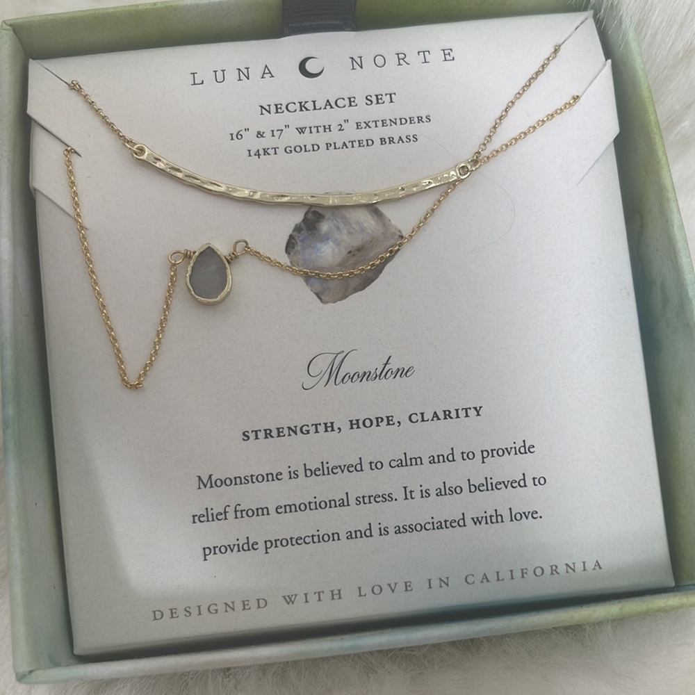 Necklace Set - Picture 2 of 2